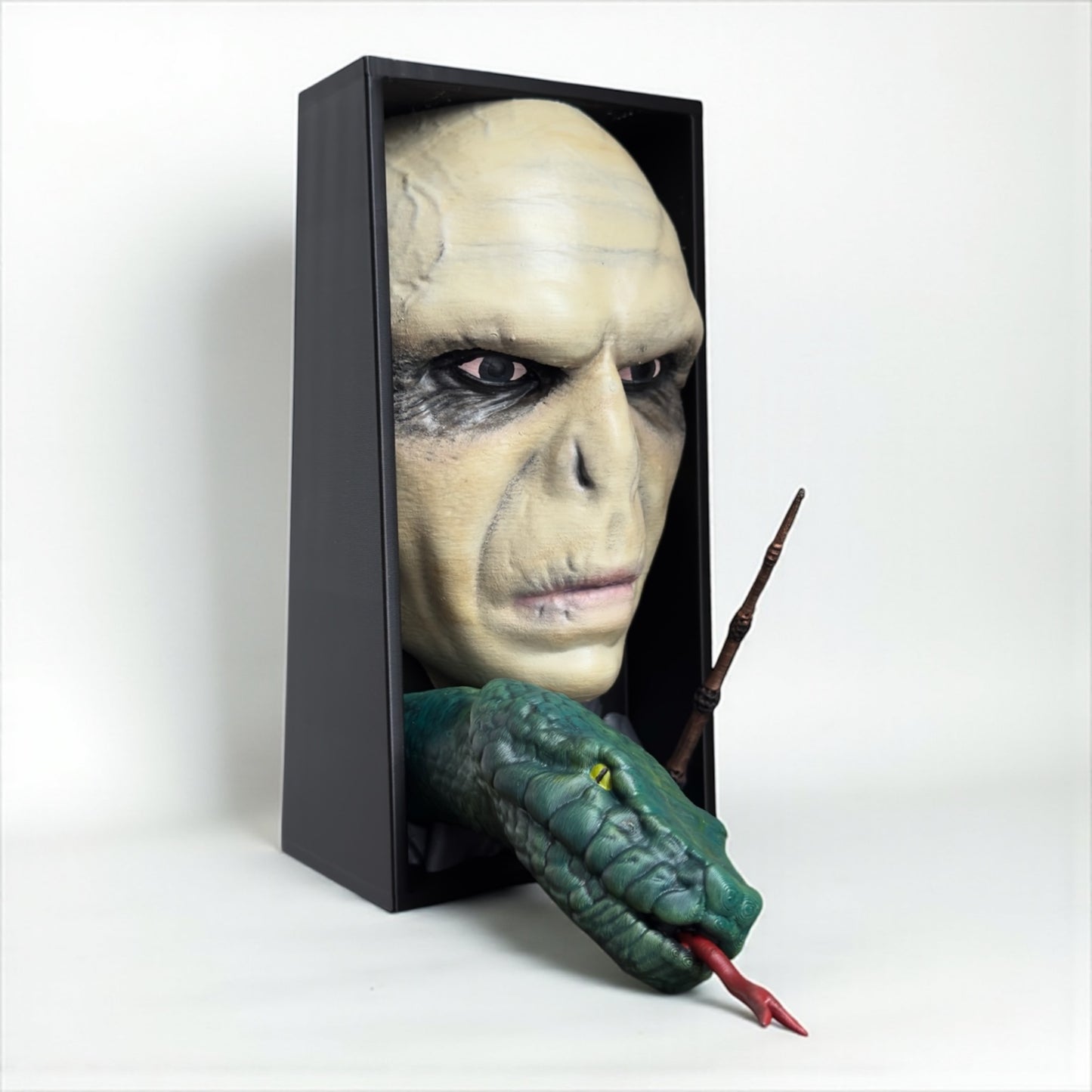 Dark Wizard Book Nook Insert – 3D Printed, Hand-Painted Horror Decor